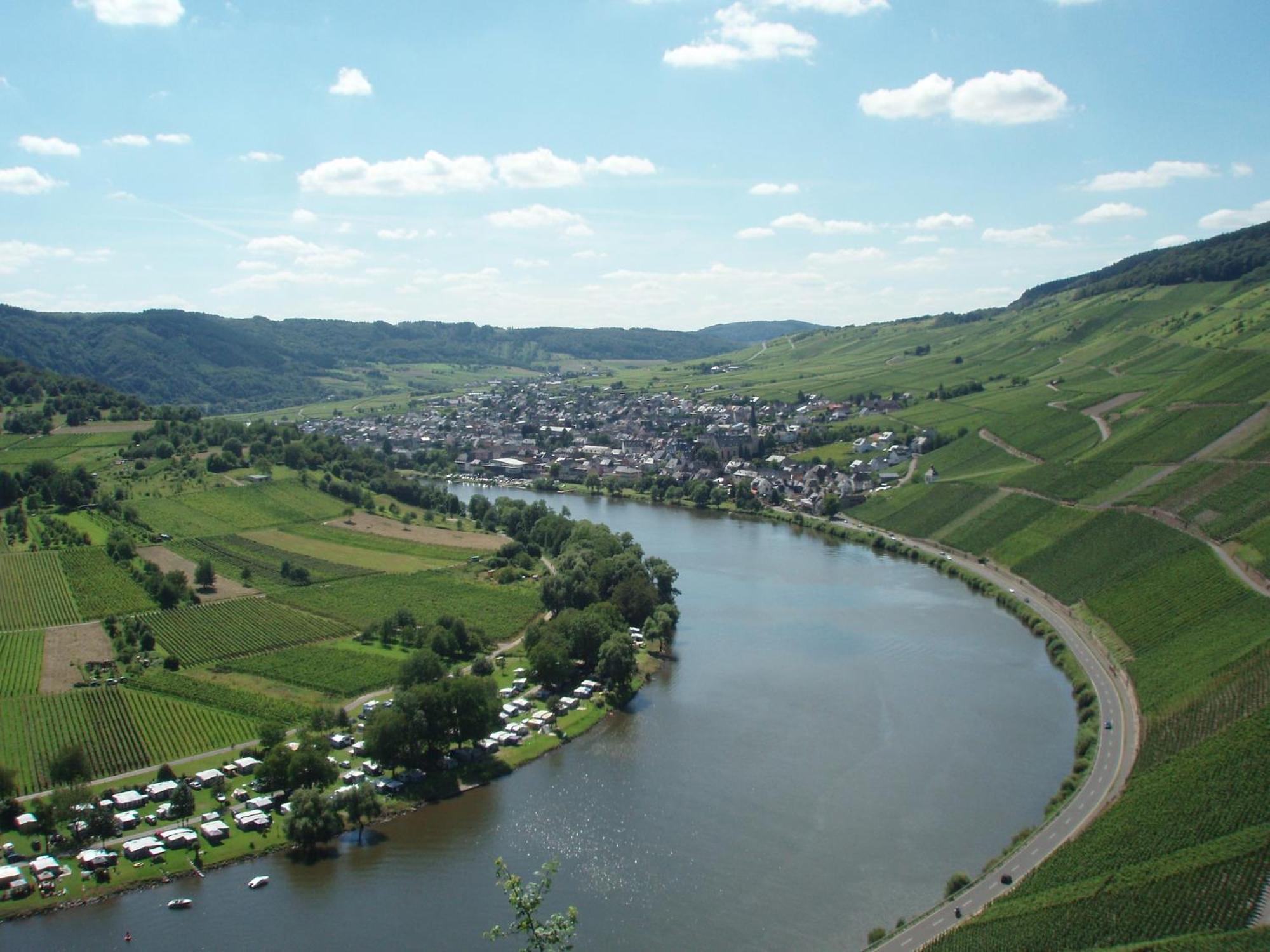 Comfortable Apartment In Ediger Eller Eifel Sankt Aldegund Exteriér fotografie